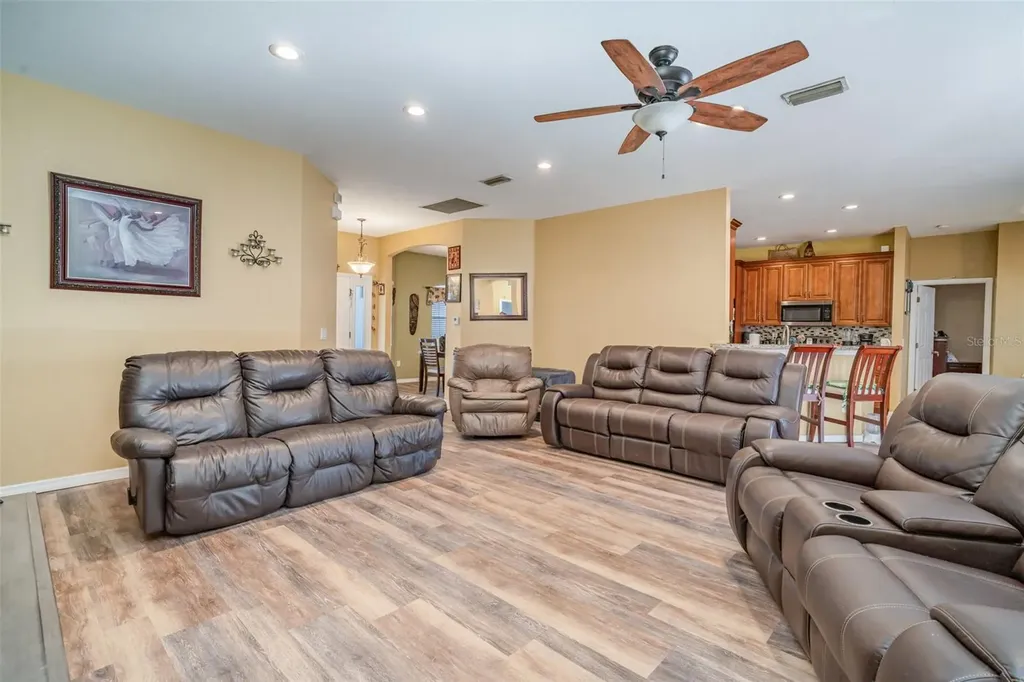 249 Ferdon Circle Port Charlotte FL 33954