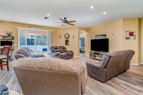249 Ferdon Circle Port Charlotte FL 33954