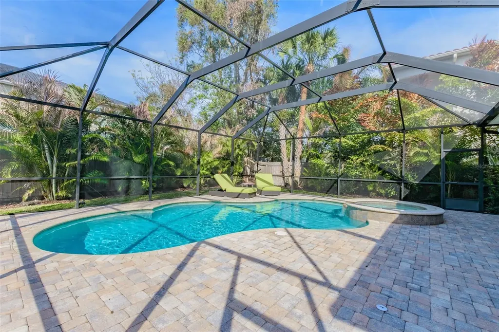 407 S Tampania Avenue Tampa FL 33609