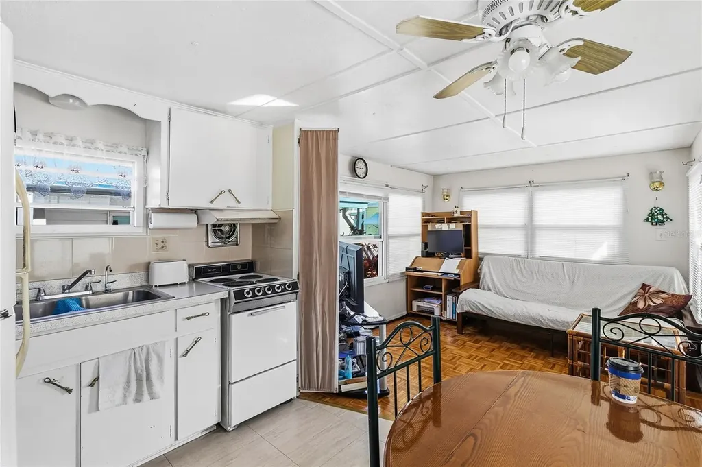 12766 Seminole Boulevard Largo FL 33778