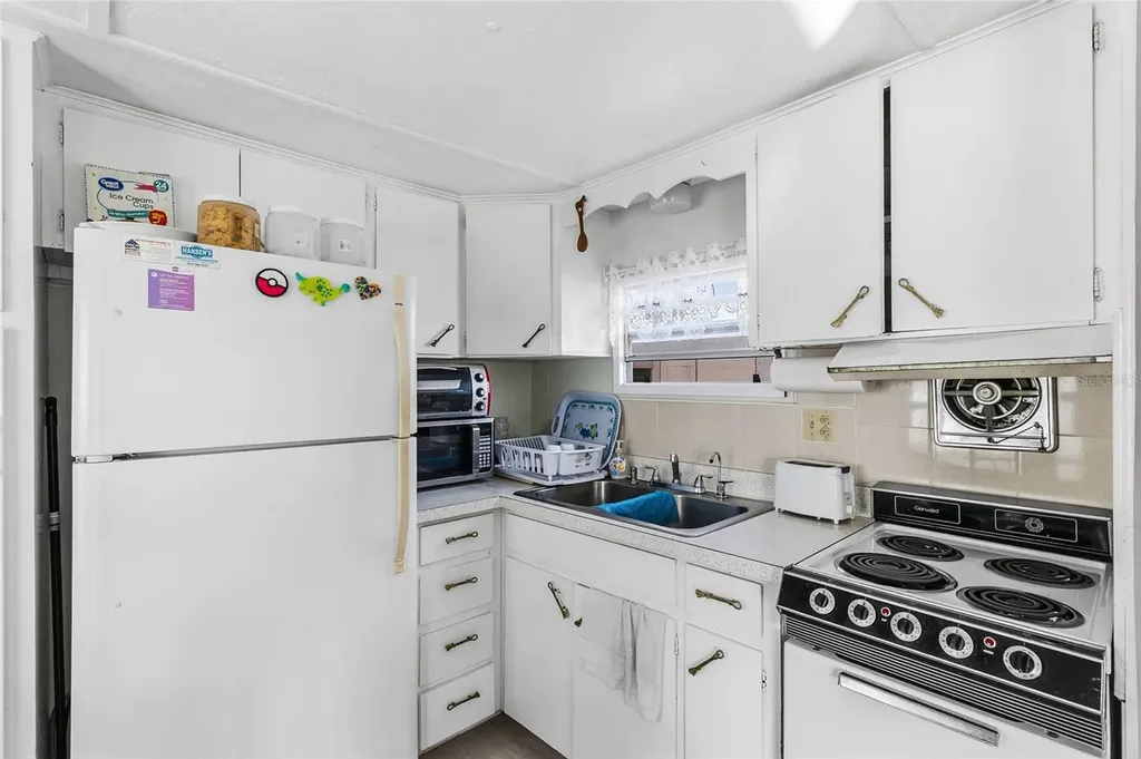 12766 Seminole Boulevard Largo FL 33778