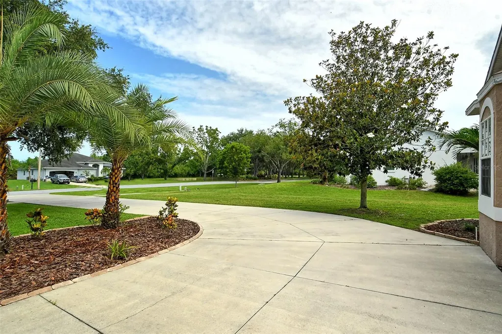 815 128th Street NE Bradenton FL 34212