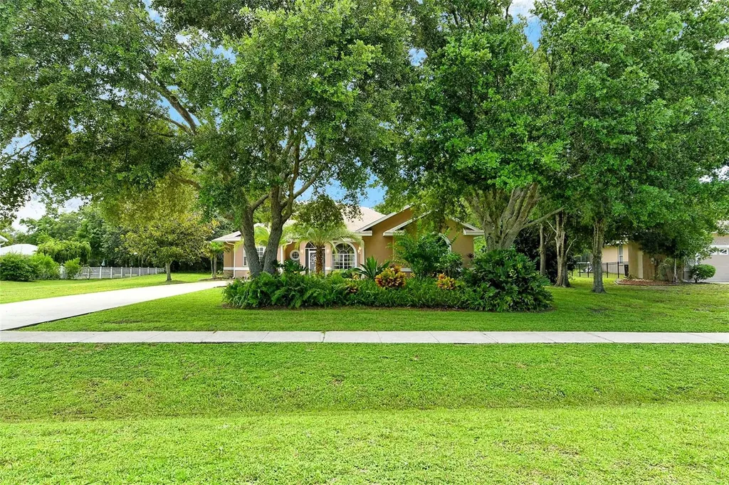 815 128th Street NE Bradenton FL 34212