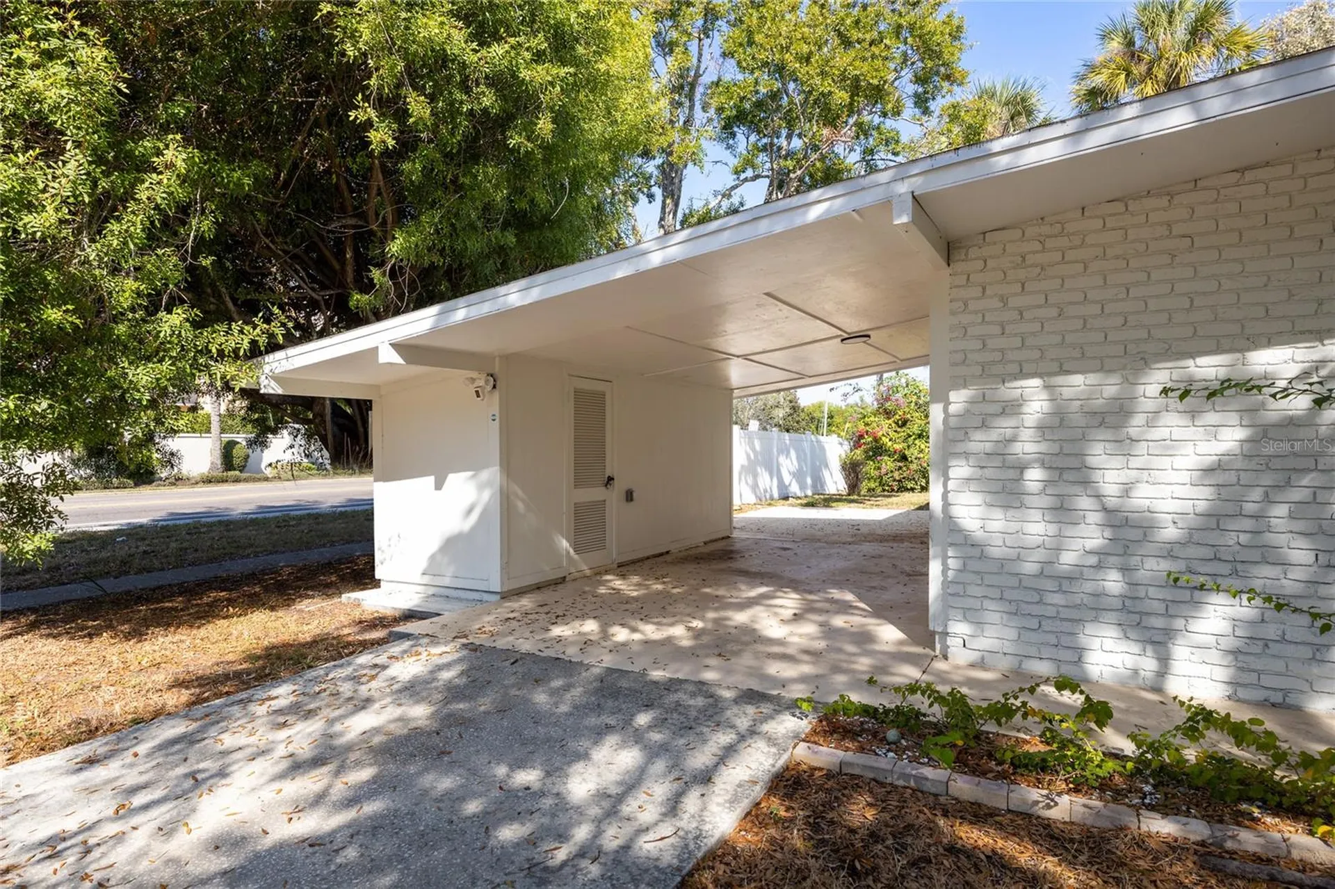 4735 W Wisconsin Avenue Tampa FL 33616