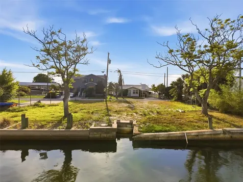 14206 Hendry Court Hudson FL 34667