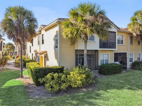 2841 Oakwater Drive Kissimmee FL 34747