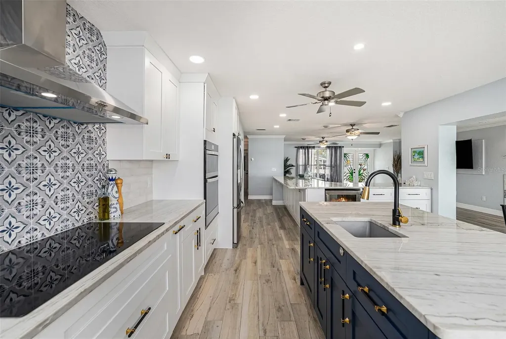 5694 Oakhurst Drive Seminole FL 33772