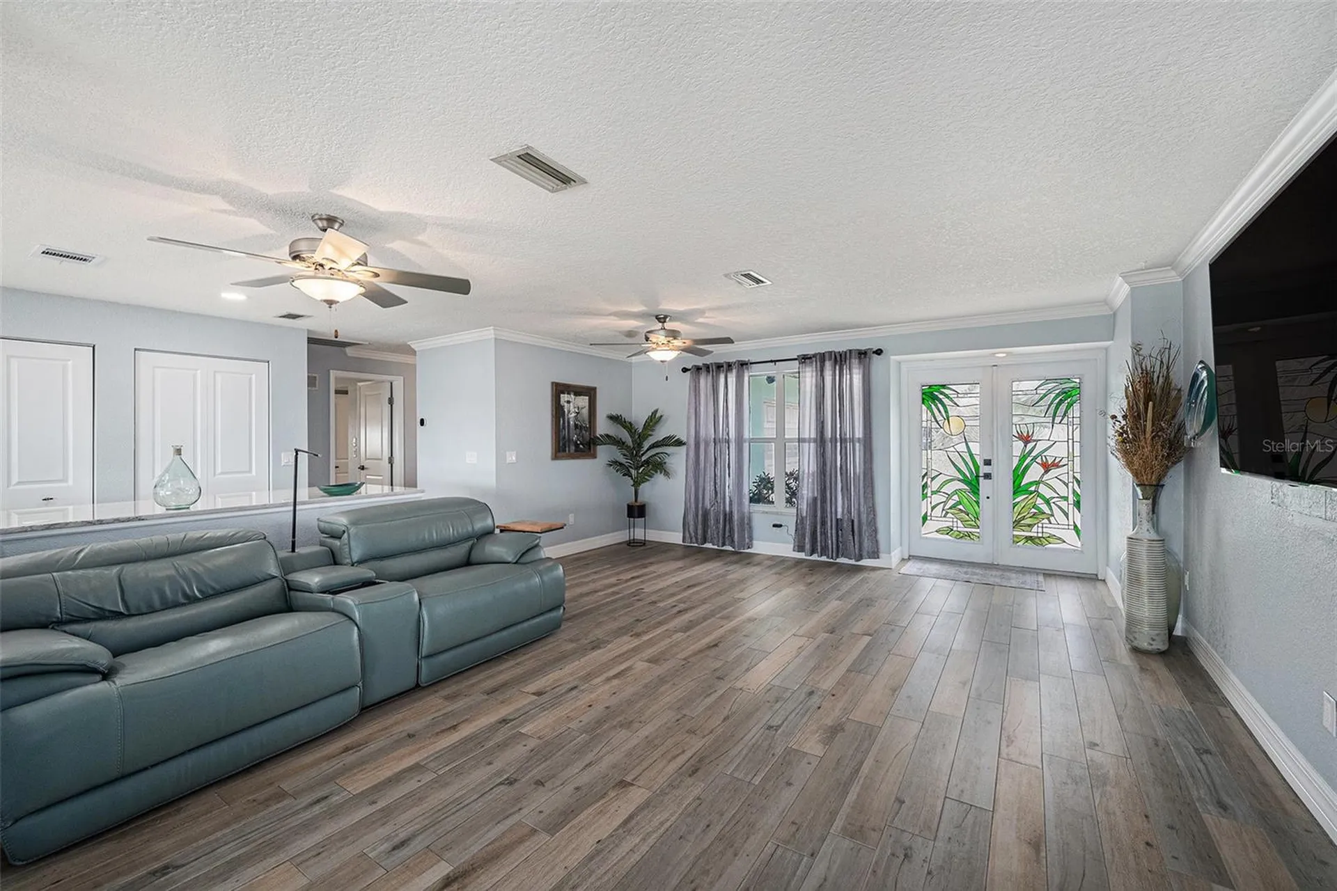 5694 Oakhurst Drive Seminole FL 33772