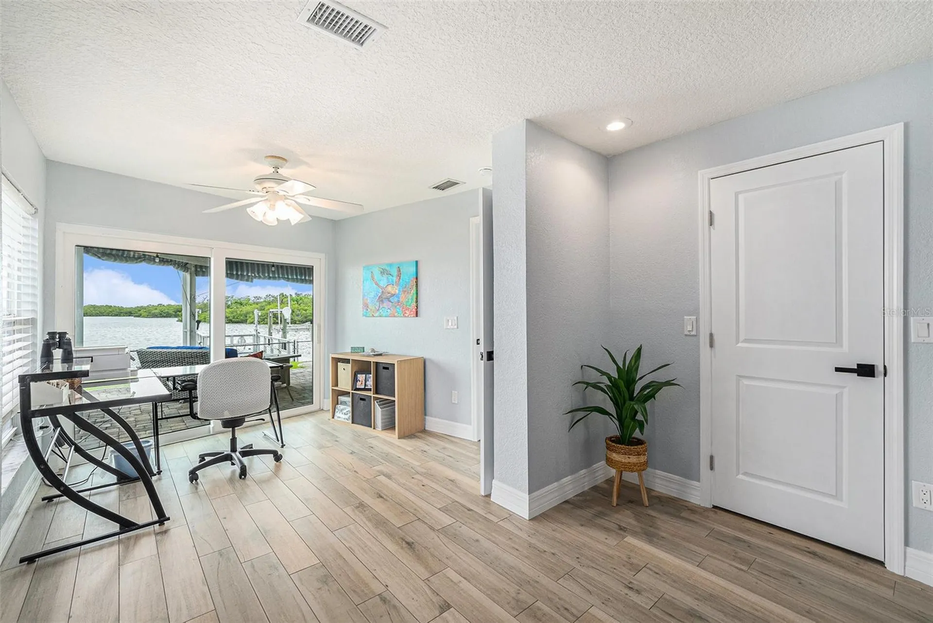 5694 Oakhurst Drive Seminole FL 33772