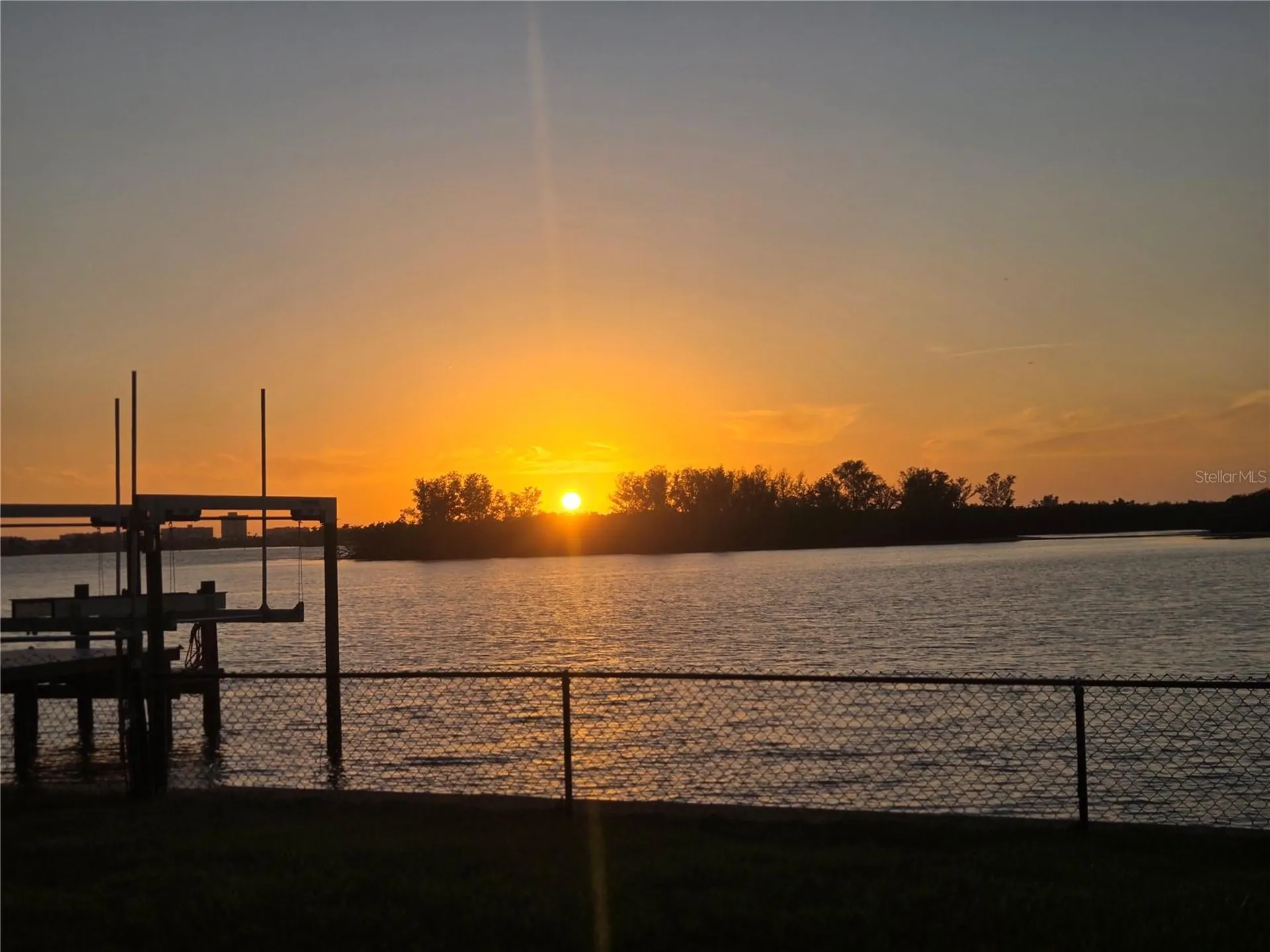 5694 Oakhurst Drive Seminole FL 33772