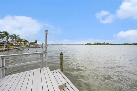 5694 Oakhurst Drive Seminole FL 33772