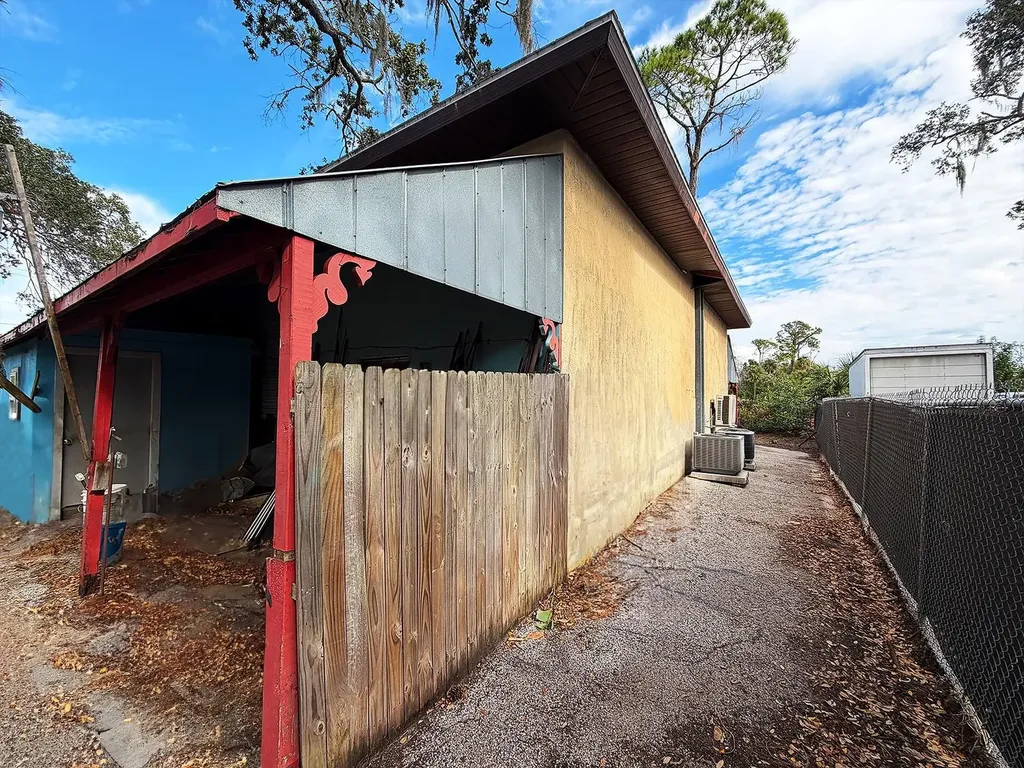 6028 Pine Hill Road Port Richey FL 34668