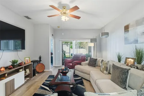 30907 Whitlock Drive Wesley Chapel FL 33543
