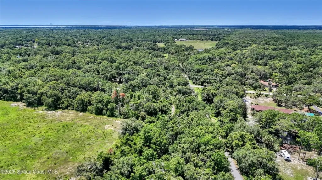 4300 Burkholm Road Mims FL 32754