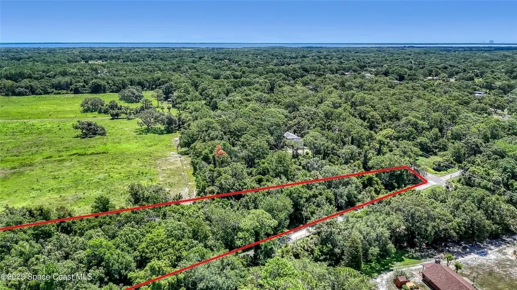 4300 Burkholm Road Mims FL 32754