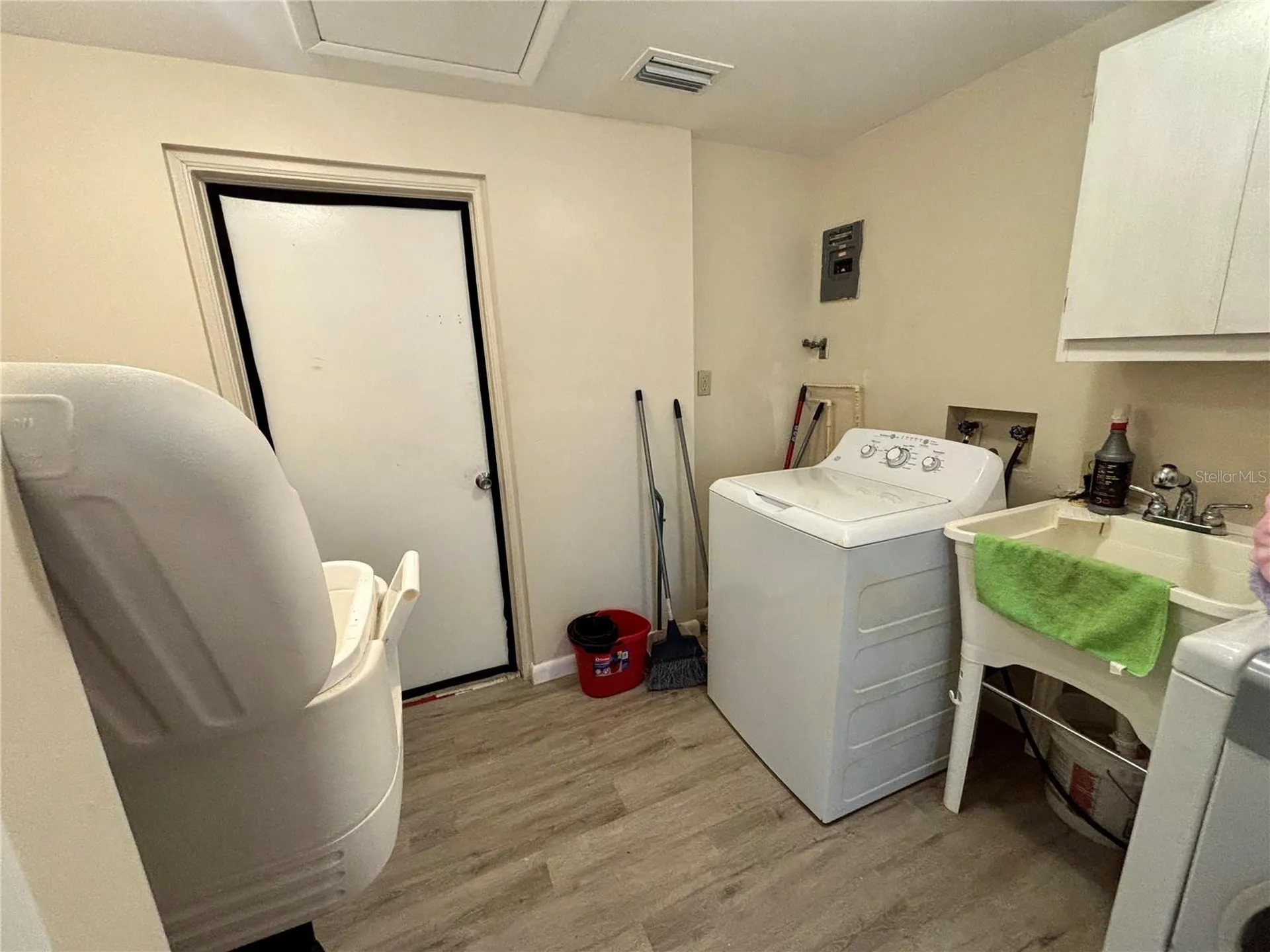 27 Garnet Avenue Titusville FL 32796