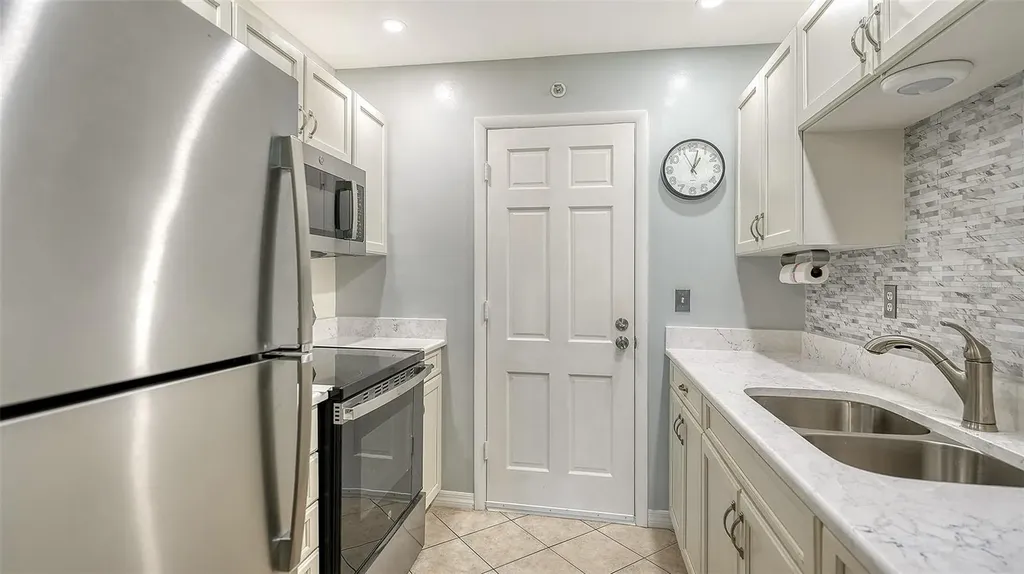 200 The Esplanade N Venice FL 34285