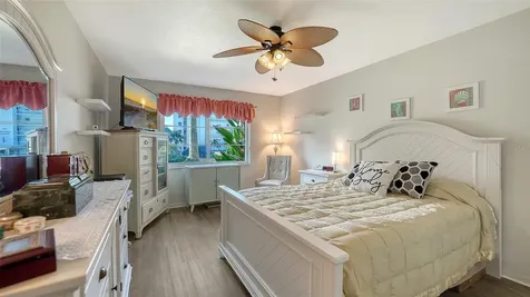 200 The Esplanade N Venice FL 34285