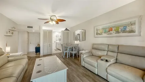 200 The Esplanade N Venice FL 34285