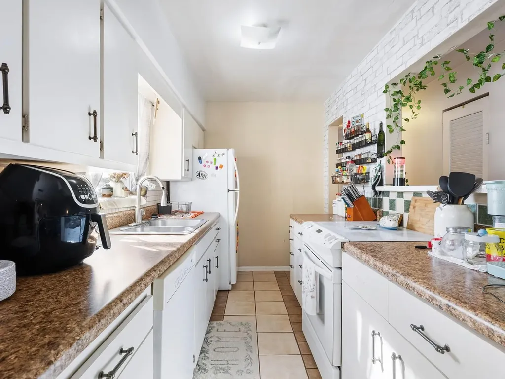 1907 Harvard Avenue Bradenton FL 34207