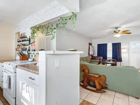 1907 Harvard Avenue Bradenton FL 34207