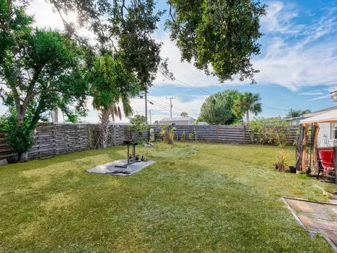 1907 Harvard Avenue Bradenton FL 34207