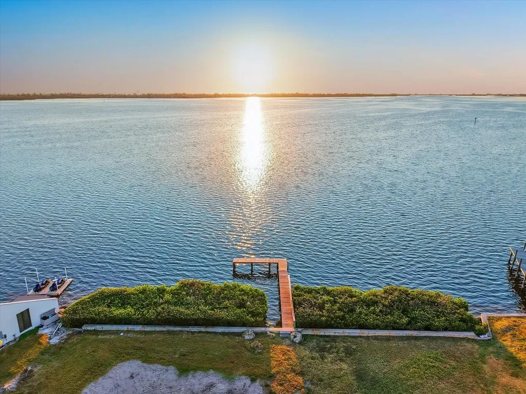 2308 Palma Sola Boulevard Bradenton FL 34209