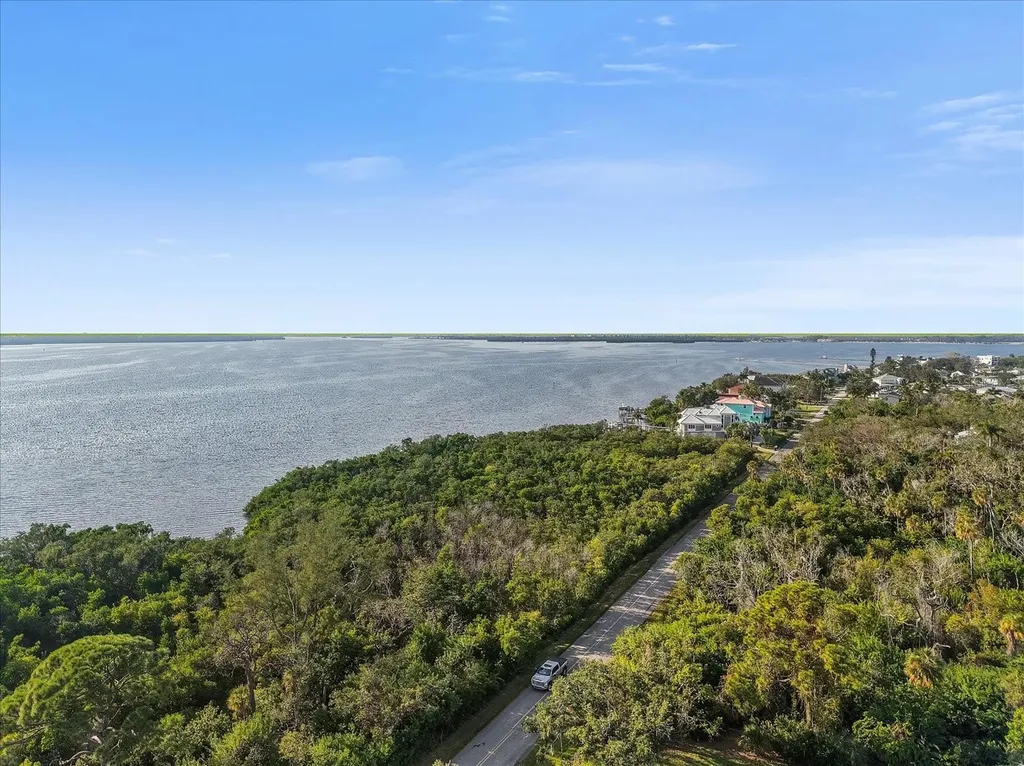 2308 Palma Sola Boulevard Bradenton FL 34209
