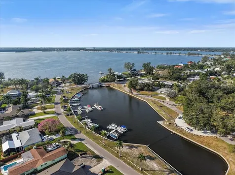2308 Palma Sola Boulevard Bradenton FL 34209