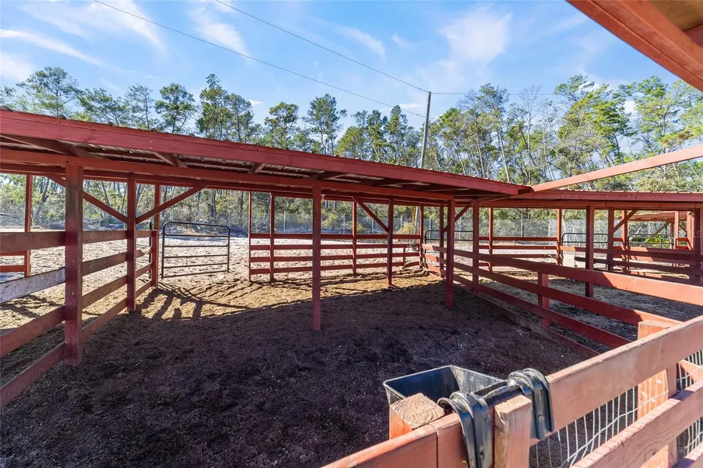14181 SE 211th Court Umatilla FL 32784