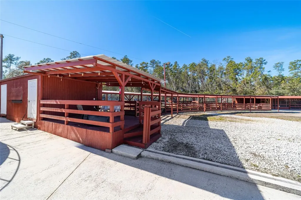 14181 SE 211th Court Umatilla FL 32784