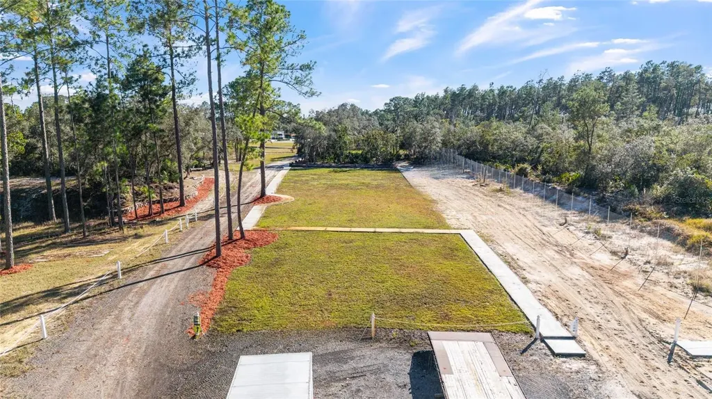14181 SE 211th Court Umatilla FL 32784