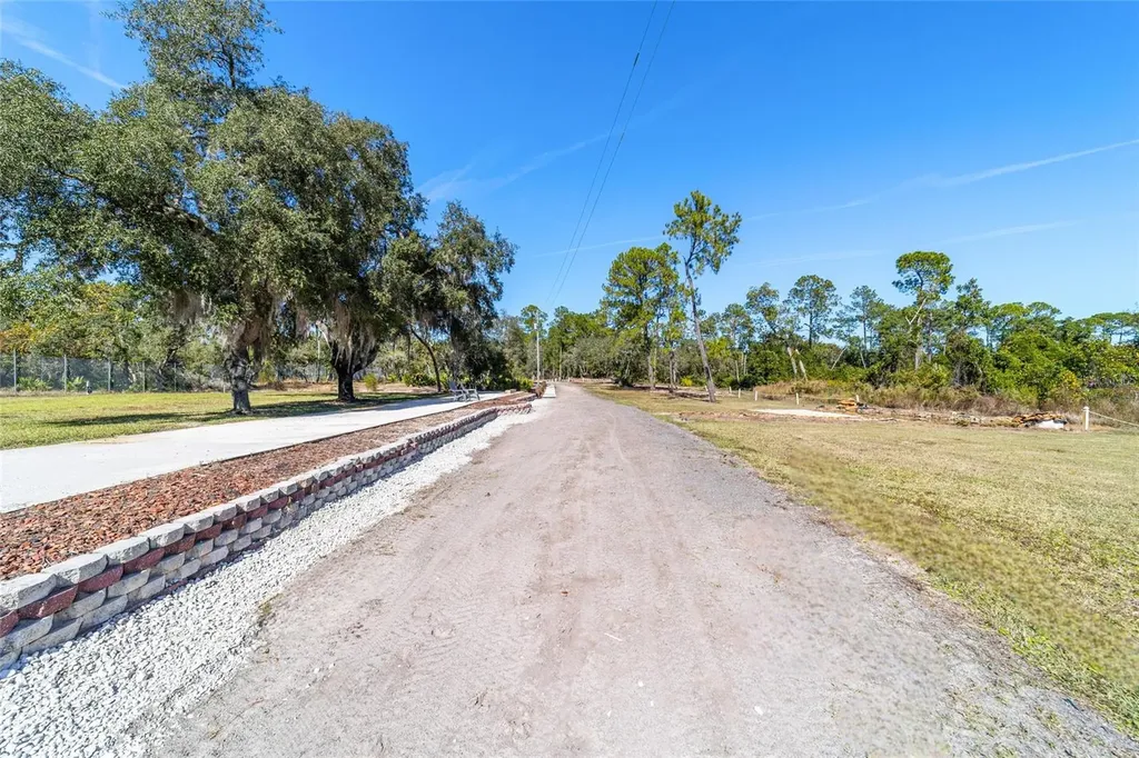 14181 SE 211th Court Umatilla FL 32784