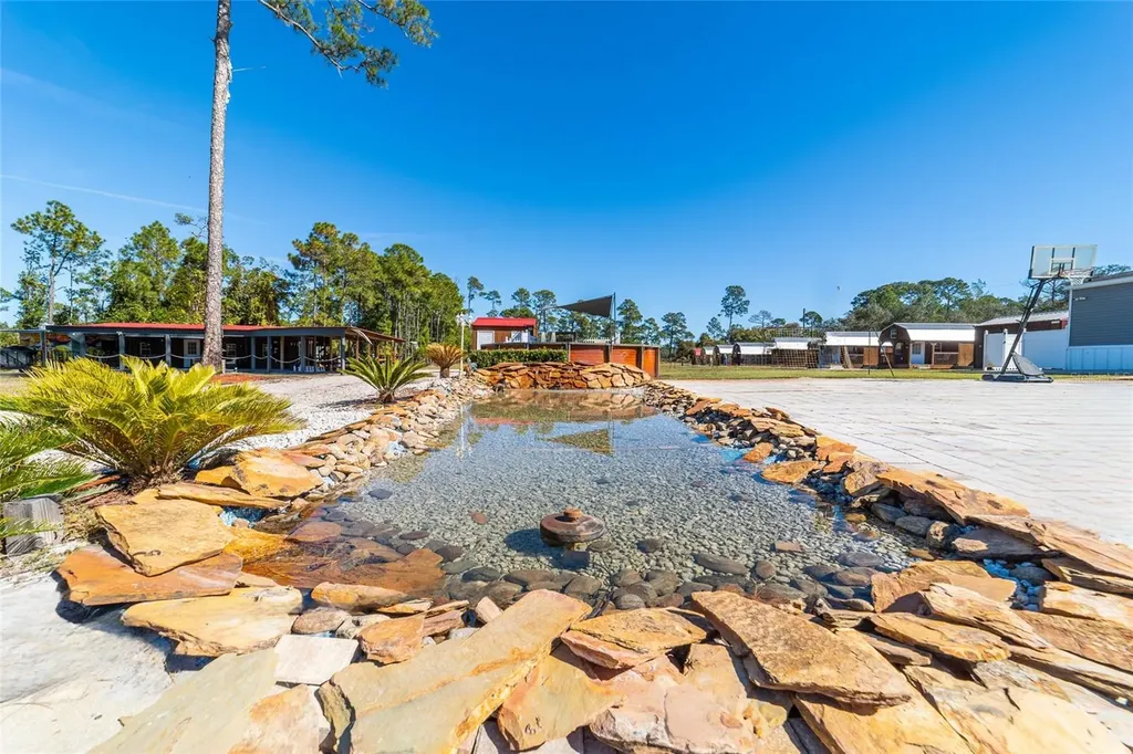 14181 SE 211th Court Umatilla FL 32784