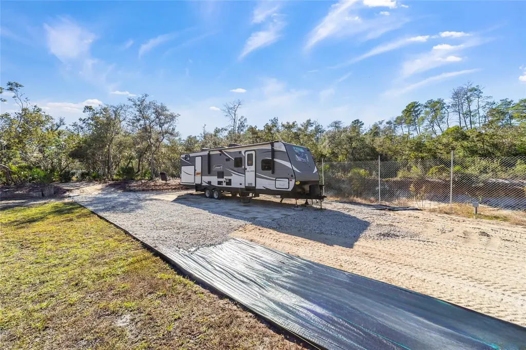 14181 SE 211th Court Umatilla FL 32784