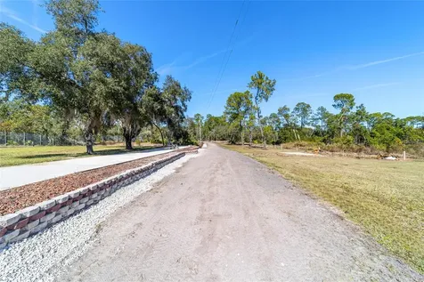 14181 SE 211th Court Umatilla FL 32784