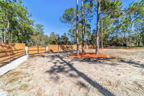 14181 SE 211th Court Umatilla FL 32784