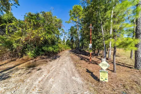 14181 SE 211th Court Umatilla FL 32784