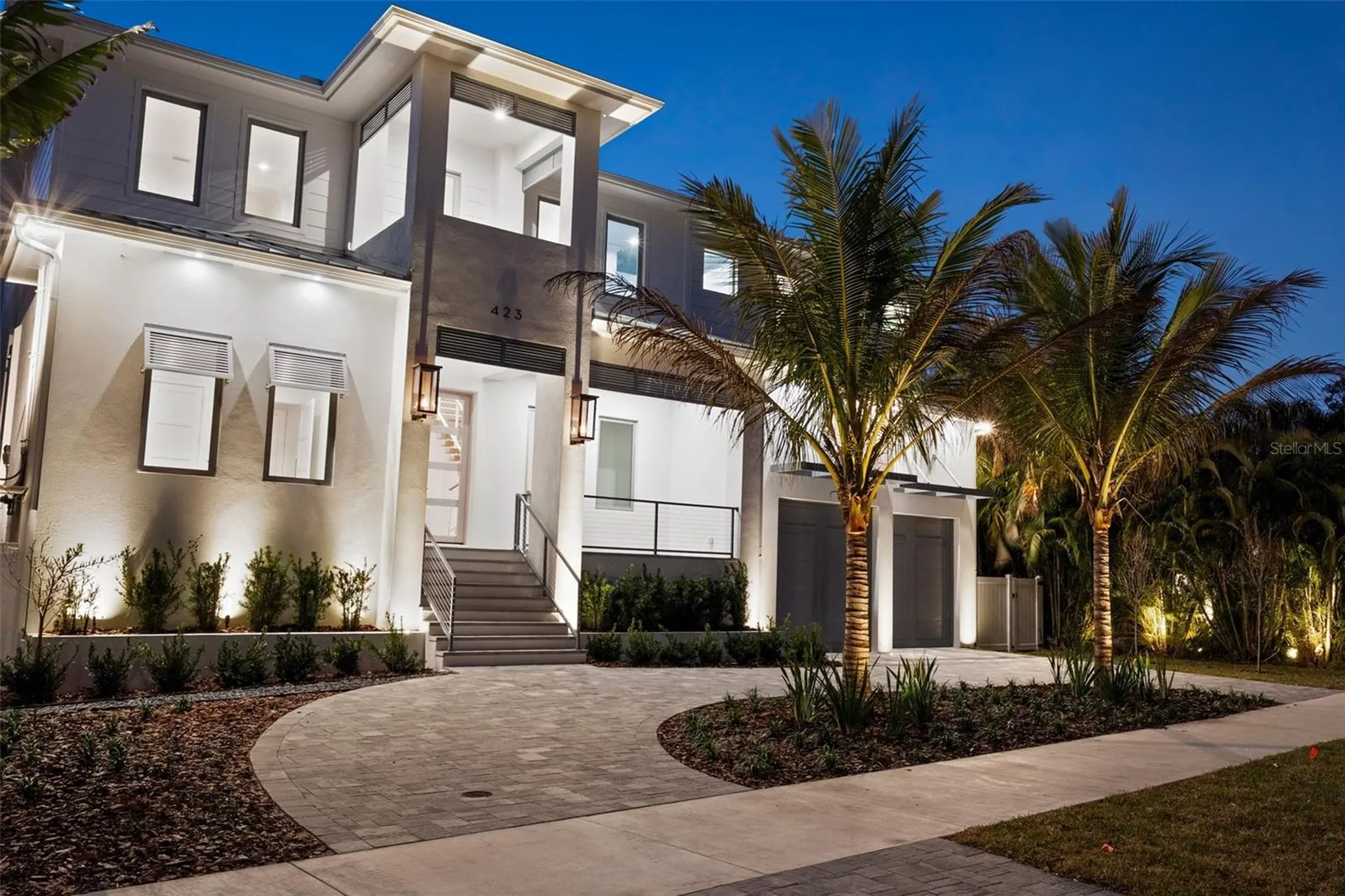 423 S Royal Poinciana Drive Tampa FL 33609