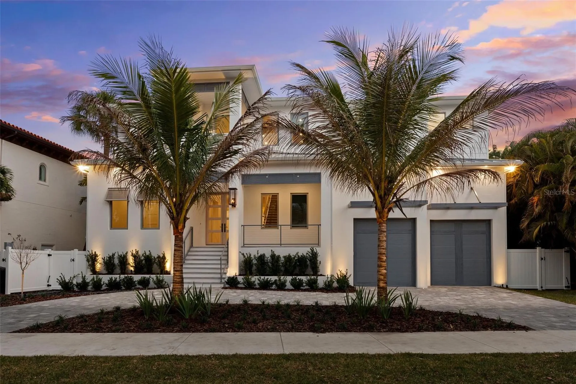 423 S Royal Poinciana Drive Tampa FL 33609