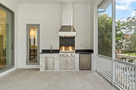 423 S Royal Poinciana Drive Tampa FL 33609