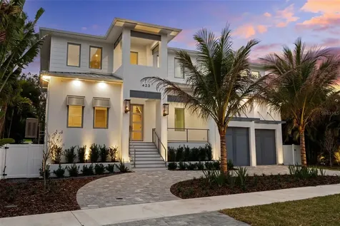 423 S Royal Poinciana Drive Tampa FL 33609