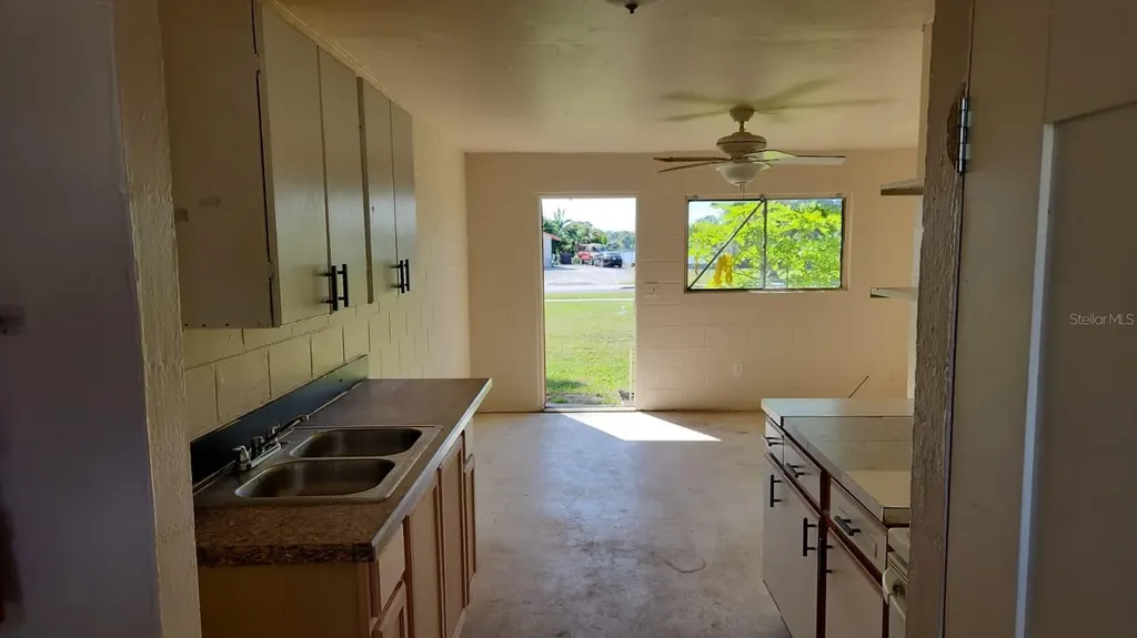 2222 W South Street Orlando FL 32805