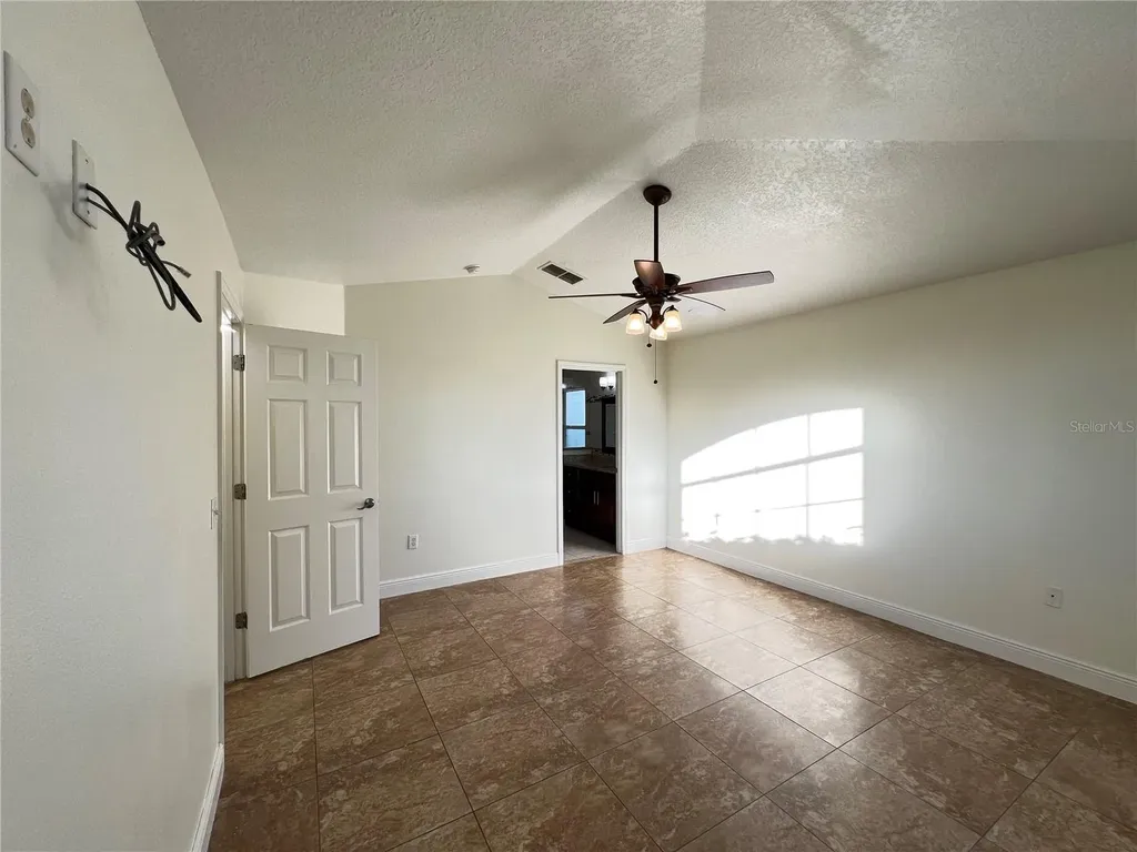 2859 Blooming Alamanda Loop Kissimmee FL 34747