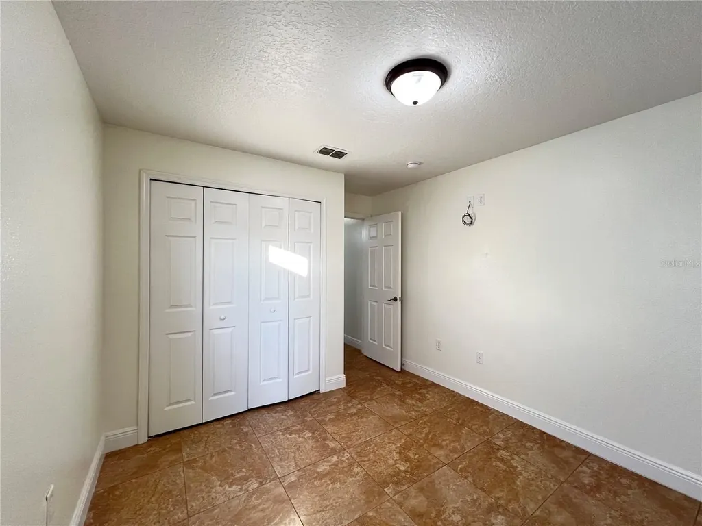2859 Blooming Alamanda Loop Kissimmee FL 34747