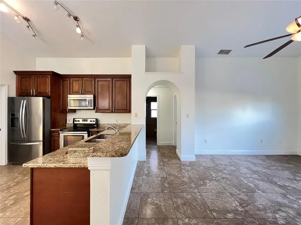 2859 Blooming Alamanda Loop Kissimmee FL 34747