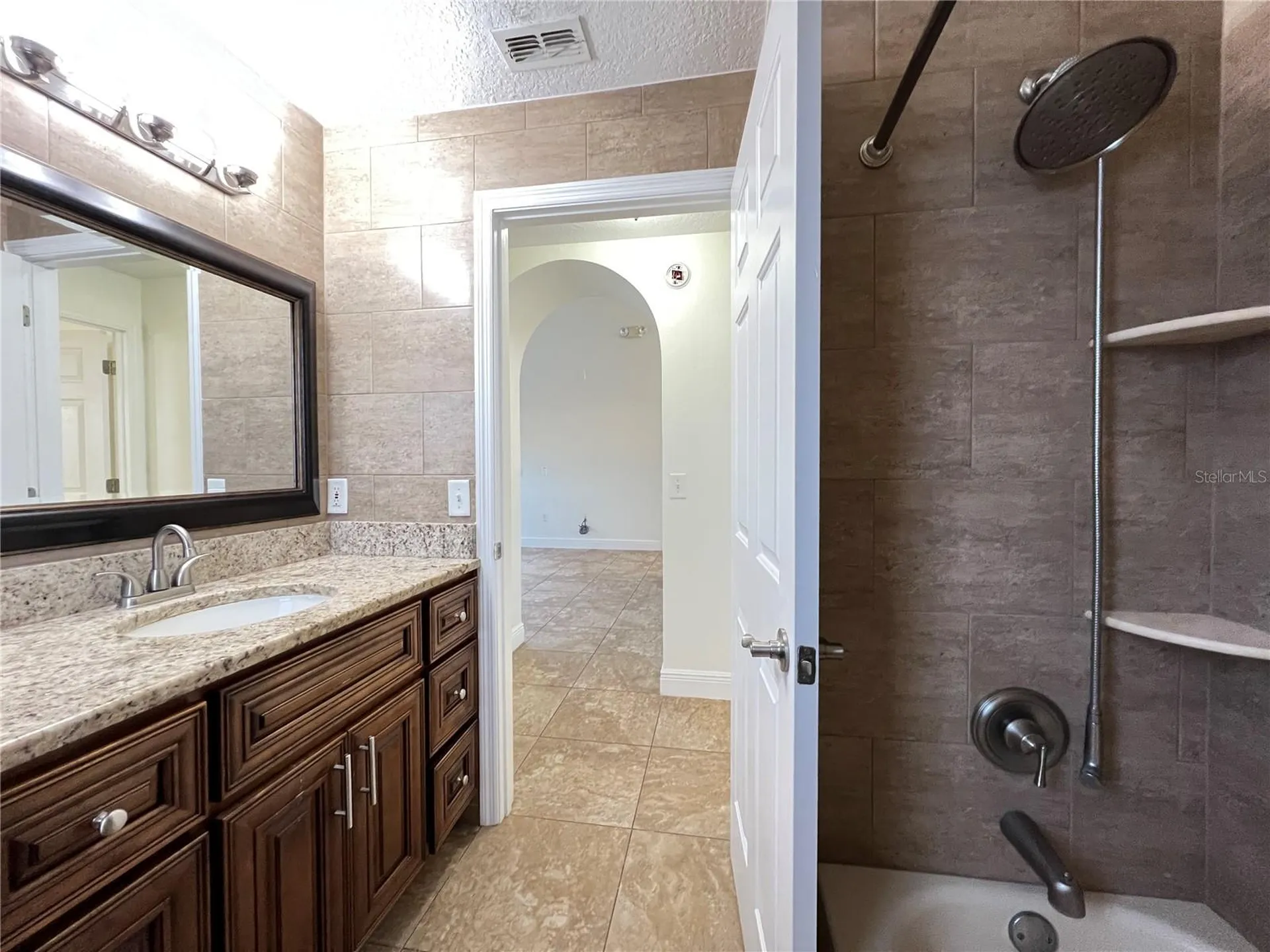 2859 Blooming Alamanda Loop Kissimmee FL 34747