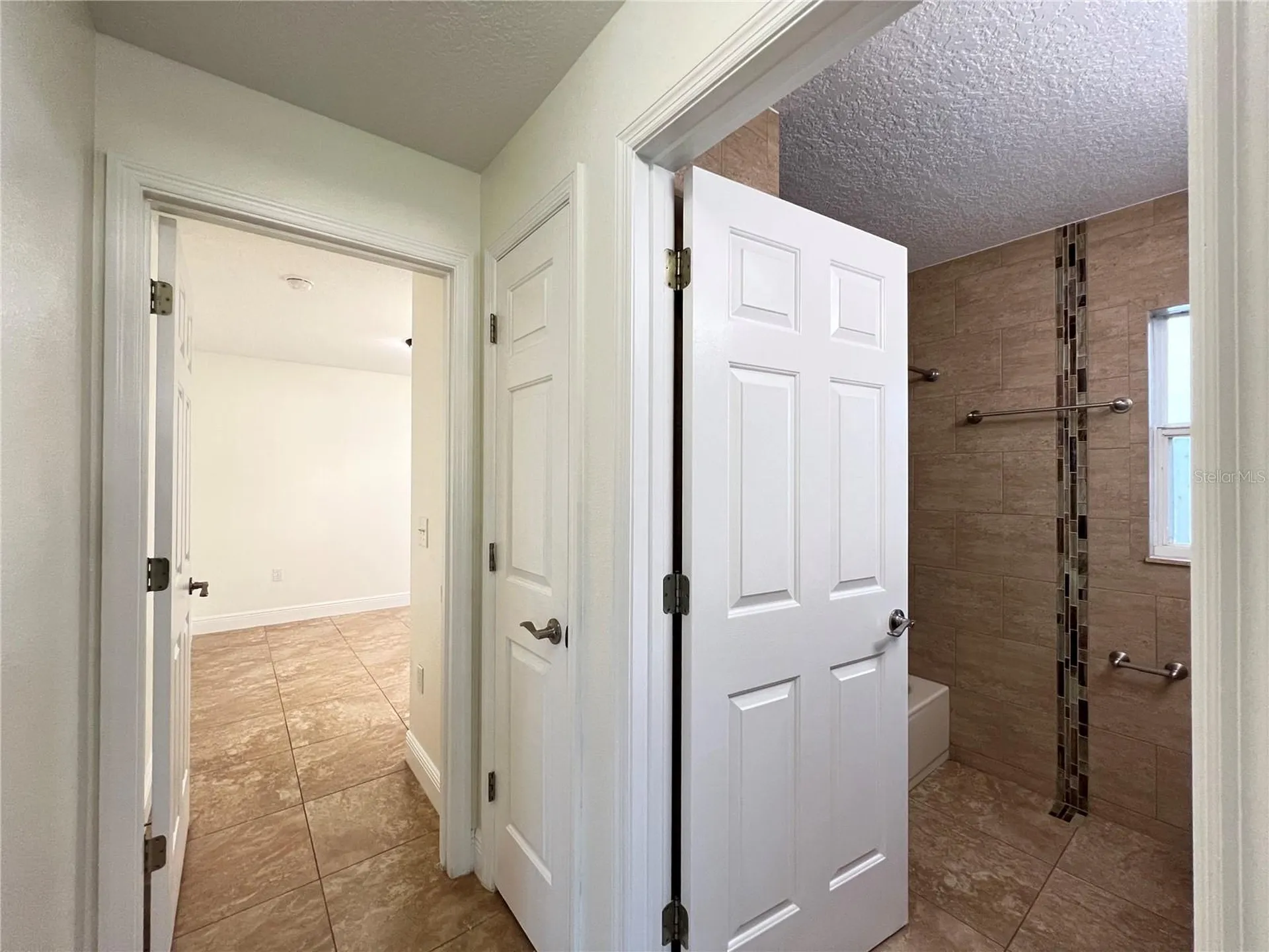 2859 Blooming Alamanda Loop Kissimmee FL 34747