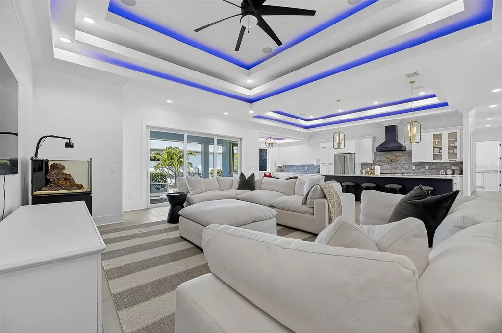 5720 Tybee Island Drive Apollo Beach FL 33572