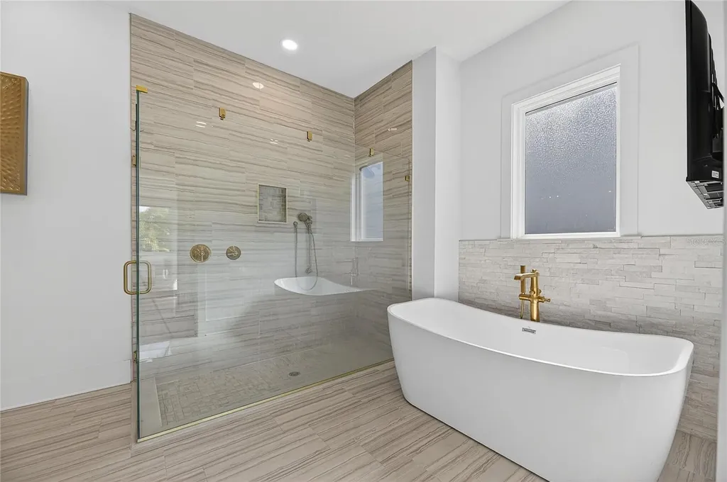 5720 Tybee Island Drive Apollo Beach FL 33572